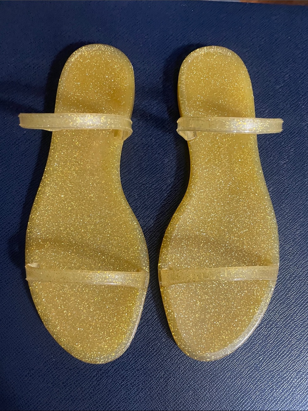Stuart Weitzman Sawyer Slide Gold Size 8  / 38.5